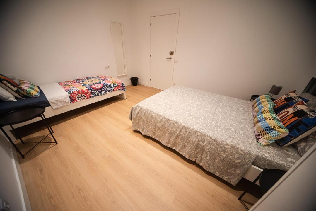 By Universitat Rooms Barcelone Extérieur photo