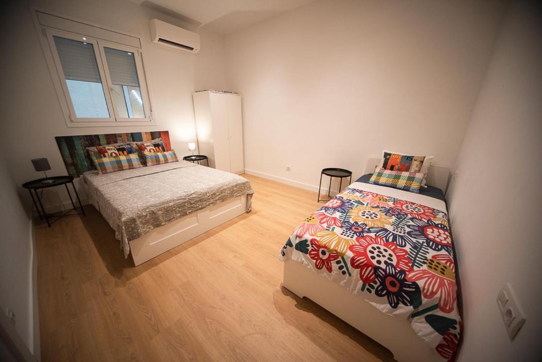 By Universitat Rooms Barcelone Extérieur photo